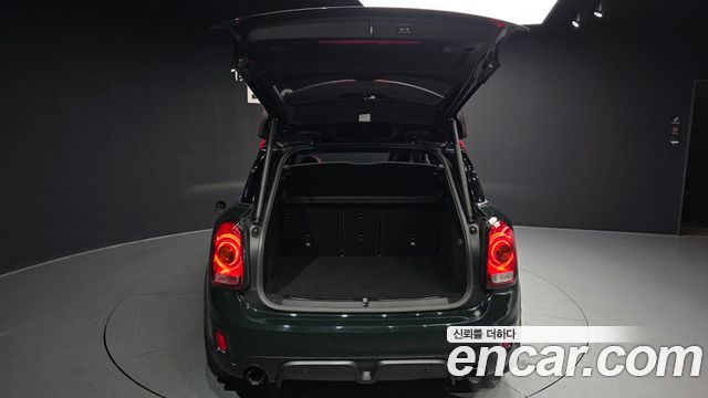 Mini Countryman 2018 — photo 20