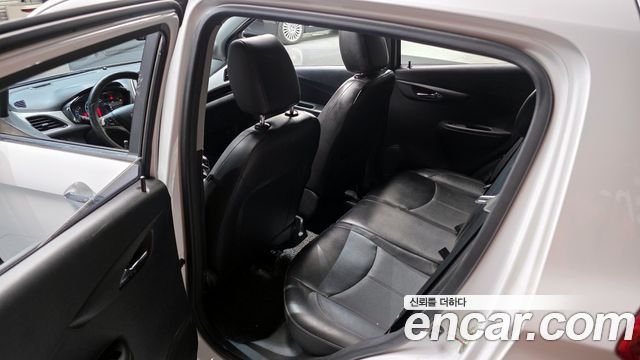 Chevrolet Korea Spark 2016 — photo 11