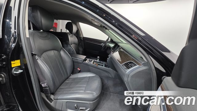 Genesis G80 2017 — photo 10