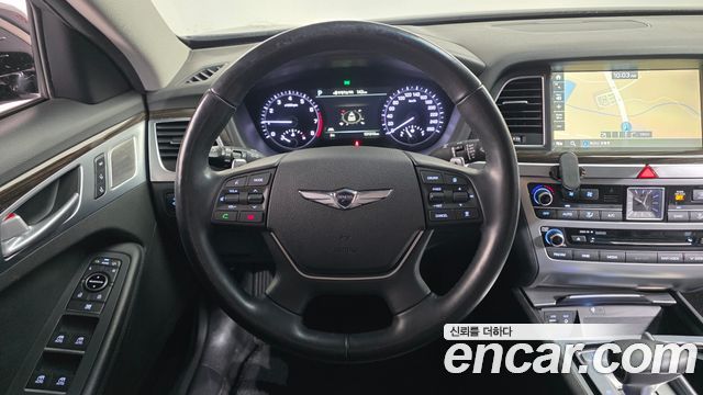 Genesis G80 2017 — photo 14