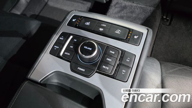 Genesis G80 2017 — photo 18