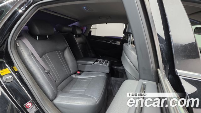 Genesis G80 2017 — photo 19