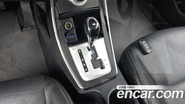 Hyundai AVANTE 2011 — photo 9