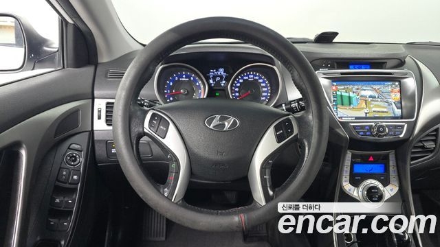 Hyundai AVANTE 2011 — photo 13