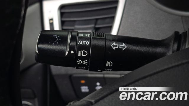 Hyundai AVANTE 2011 — photo 17