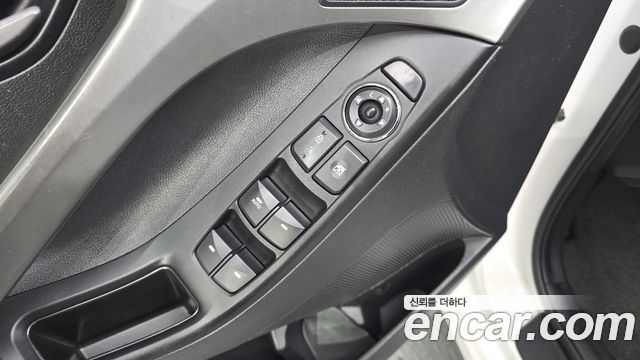Hyundai AVANTE 2011 — photo 18