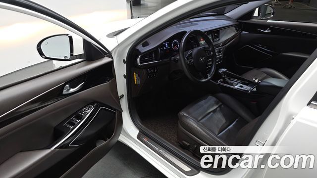 Kia K7 2019 — photo 10