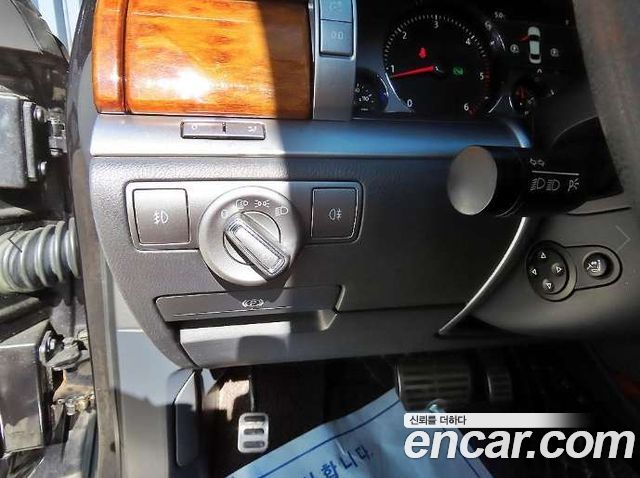 Volkswagen Phaeton 2015 — photo 14
