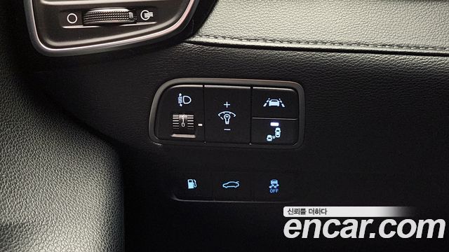 Hyundai Grandeur 2018 — photo 18