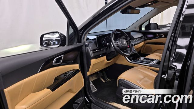 Kia Canival 2021 — photo 10