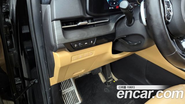 Kia Canival 2021 — photo 17
