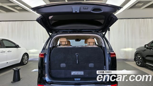 Kia Canival 2021 — photo 20