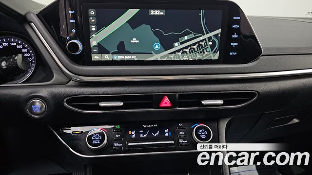 Hyundai Sonata 2021 — photo 17