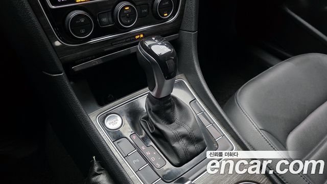 Volkswagen Passat 2018 — photo 9