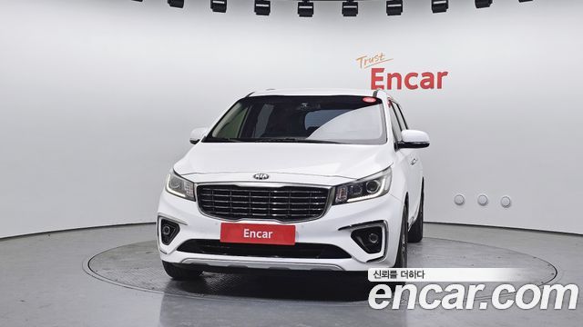 Kia Canival 2019 — photo 3
