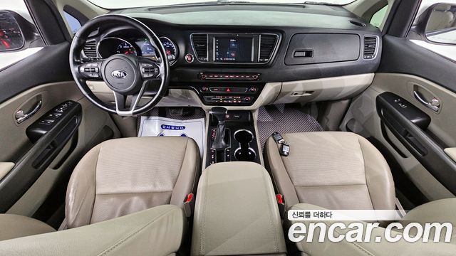 Kia Canival 2019 — photo 7