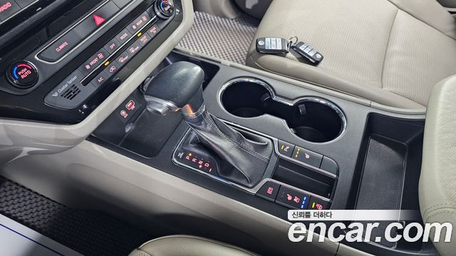 Kia Canival 2019 — photo 9
