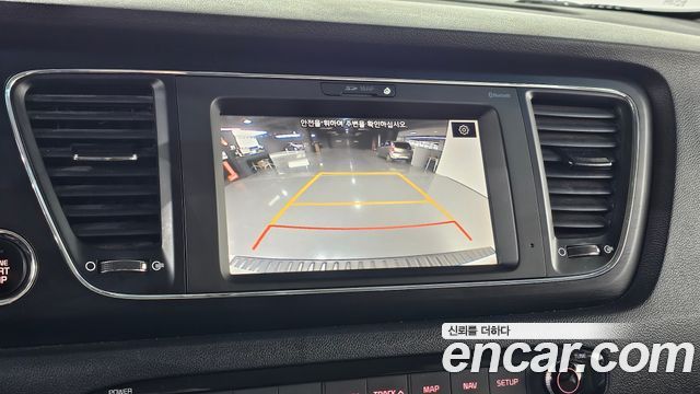 Kia Canival 2019 — photo 17
