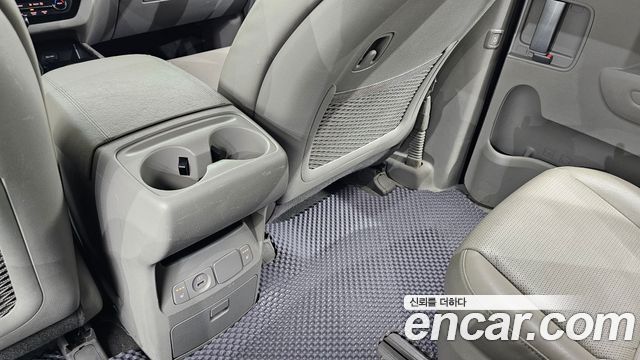 Kia Canival 2019 — photo 19