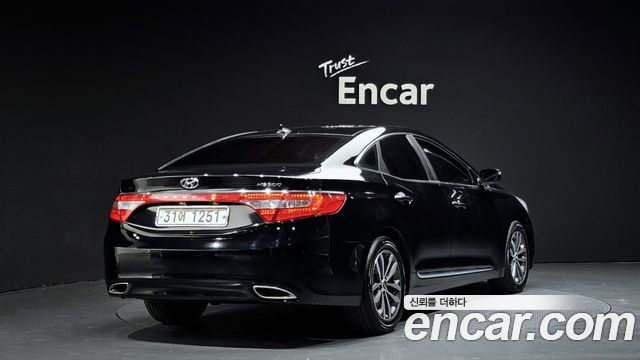 Hyundai Grandeur 2011 — photo 2