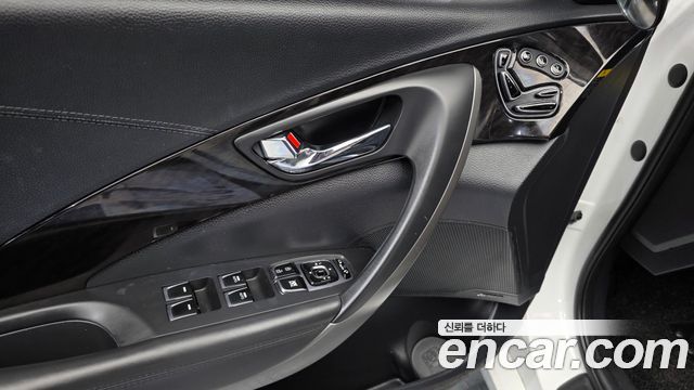 Hyundai Grandeur 2016 — photo 18