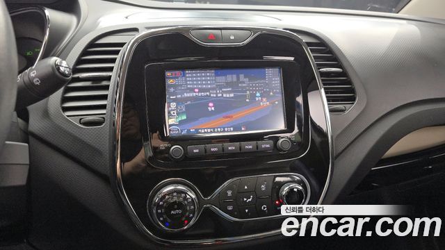 Renault Korea QM3 2015 — photo 16