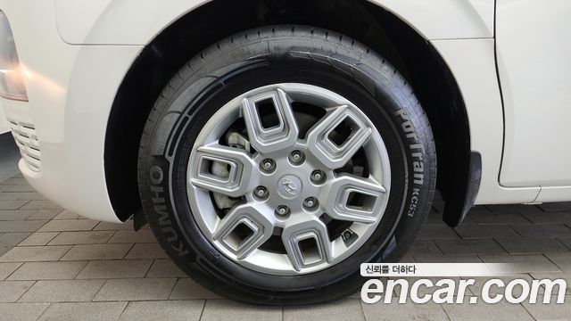 Hyundai Staria 2022 — photo 5