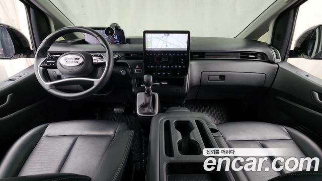 Hyundai Staria 2022 — photo 7