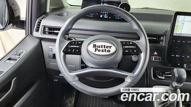 Hyundai Staria 2022 — photo 13