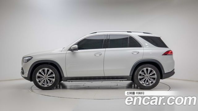 Mercedes-Benz GLE-Class 2023 — photo 7