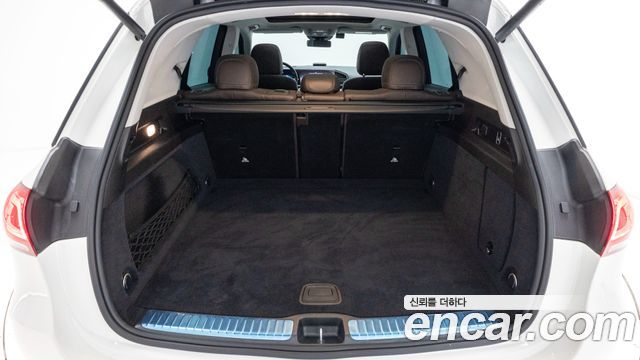Mercedes-Benz GLE-Class 2023 — photo 9