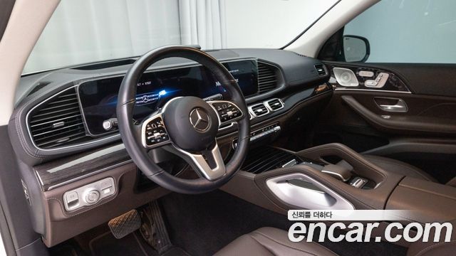 Mercedes-Benz GLE-Class 2023 — photo 11