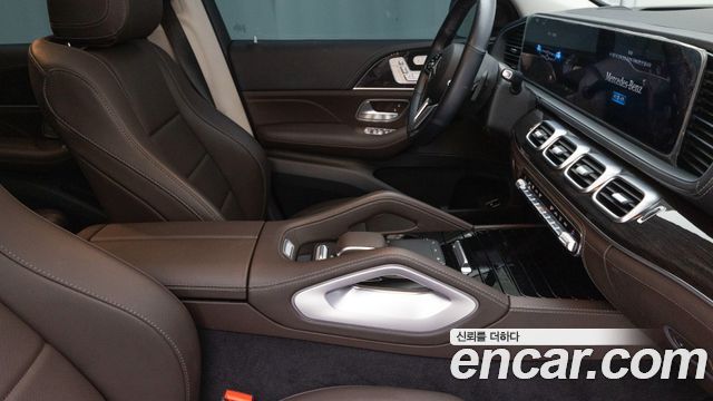 Mercedes-Benz GLE-Class 2023 — photo 14