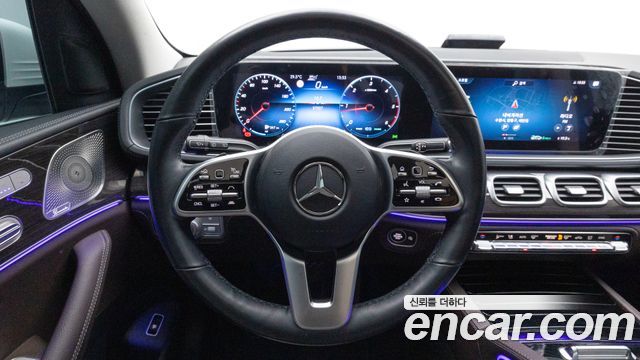 Mercedes-Benz GLE-Class 2023 — photo 20