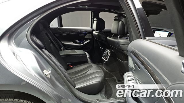 Mercedes-Benz S-Class 2017 — photo 12
