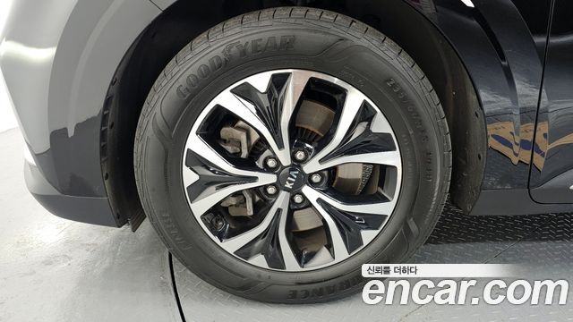 Kia Canival 2021 — photo 5