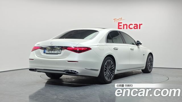 Mercedes-Benz S-Class 2022 — photo 2
