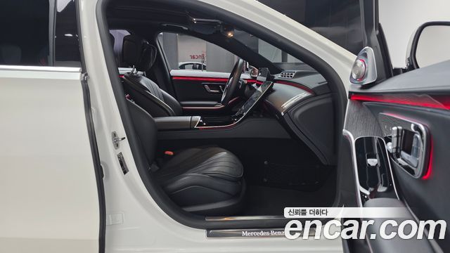 Mercedes-Benz S-Class 2022 — photo 11