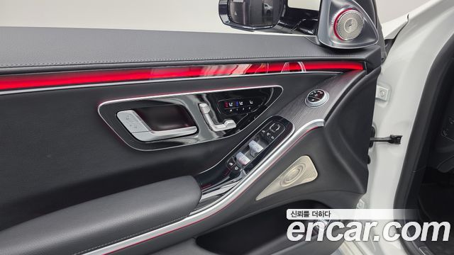 Mercedes-Benz S-Class 2022 — photo 16