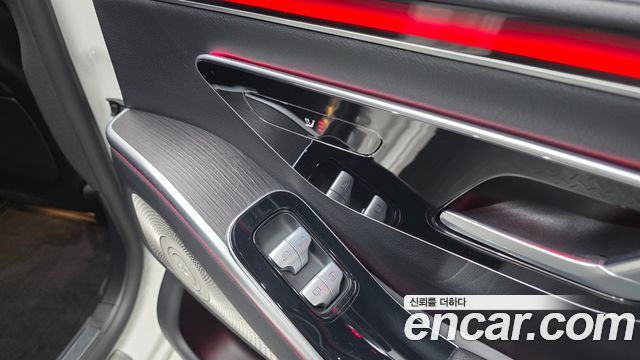 Mercedes-Benz S-Class 2022 — photo 18