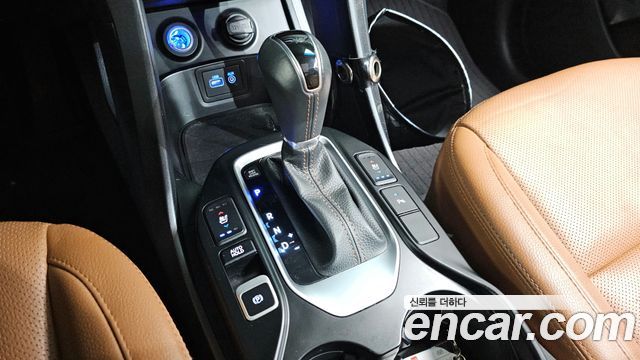 Hyundai Santafe 2018 — photo 9