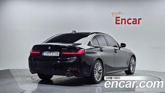 BMW 3-Series 2021 — photo 2