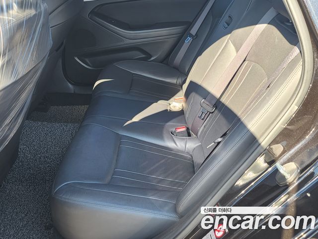 Genesis G80 2017 — photo 6