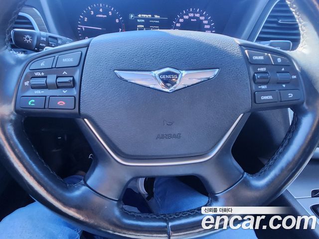 Genesis G80 2017 — photo 9