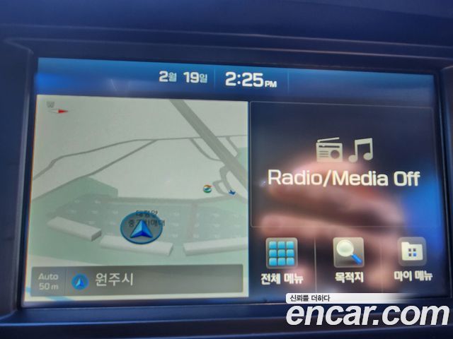 Genesis G80 2017 — photo 15