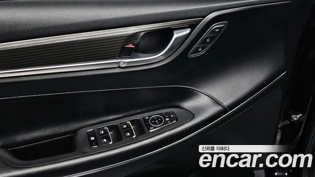 Hyundai Grandeur 2018 — photo 17