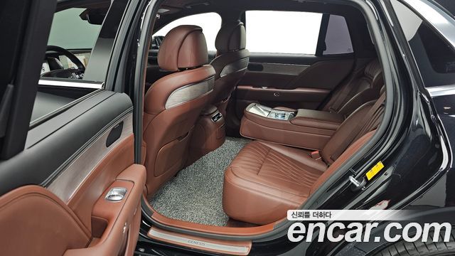 Genesis G90 2023 — photo 11