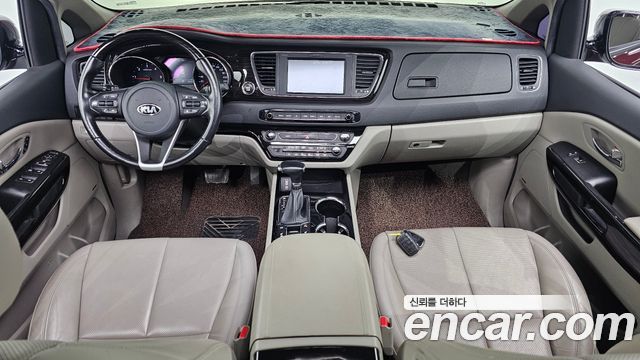 Kia Canival 2019 — photo 7