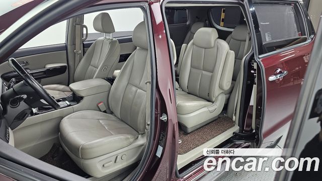 Kia Canival 2019 — photo 11