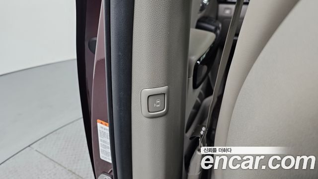 Kia Canival 2019 — photo 18